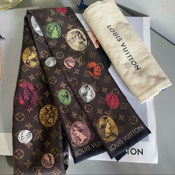 RARE Louis Vuitton Twilly Bandeau Fornasetti Greco Roman Design - Picture 6 of 9